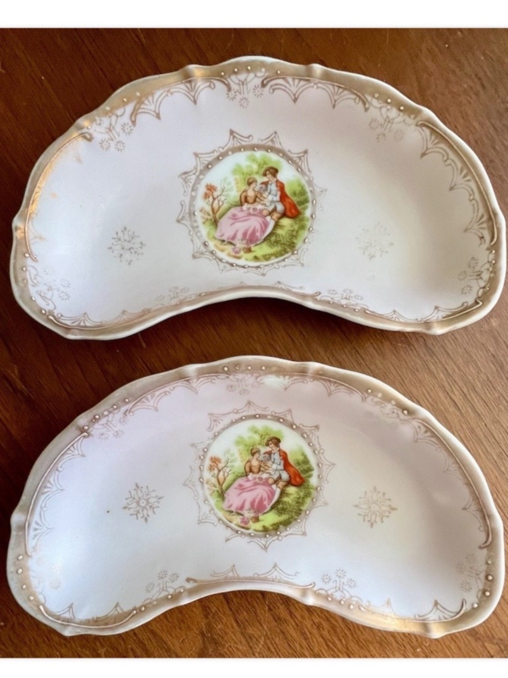 Set of 2 VTG Pink Royal Vienna Lovers Bone Dish Gold Rim 7" Blue Mark Beehive